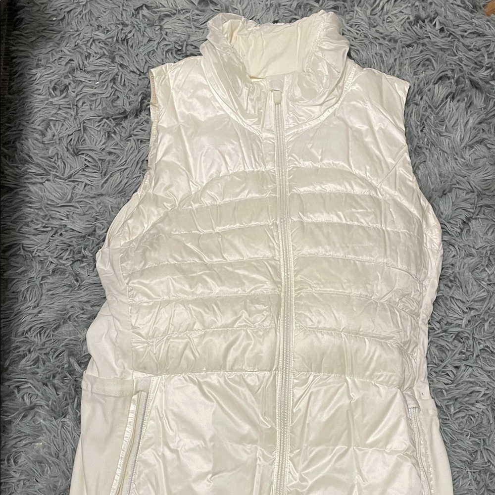 Lululemon Athletica Ivory Puffer Vest